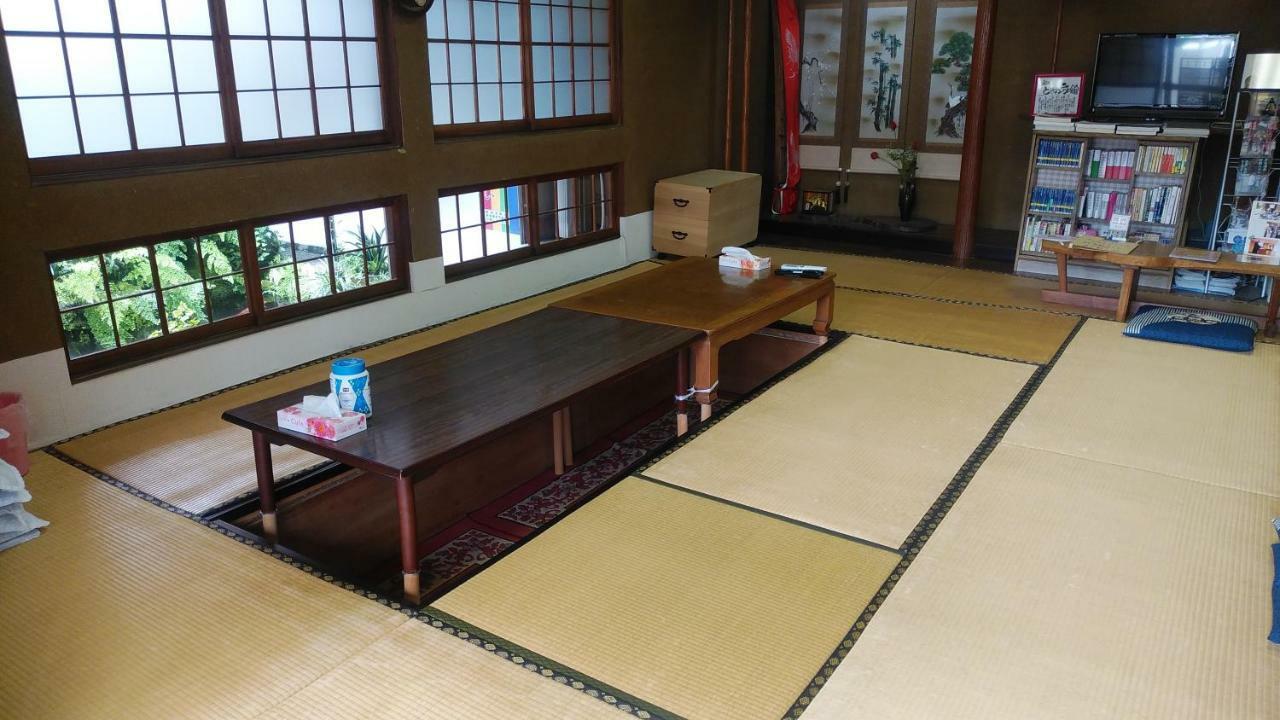 Walking Pilgrimage Hotel Tokiwa Ryokan Ozu  Экстерьер фото