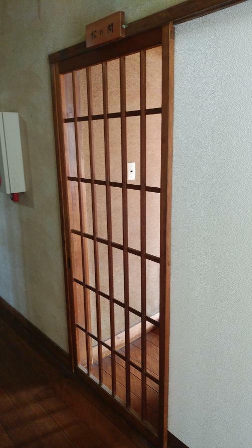 Walking Pilgrimage Hotel Tokiwa Ryokan Ozu  Экстерьер фото