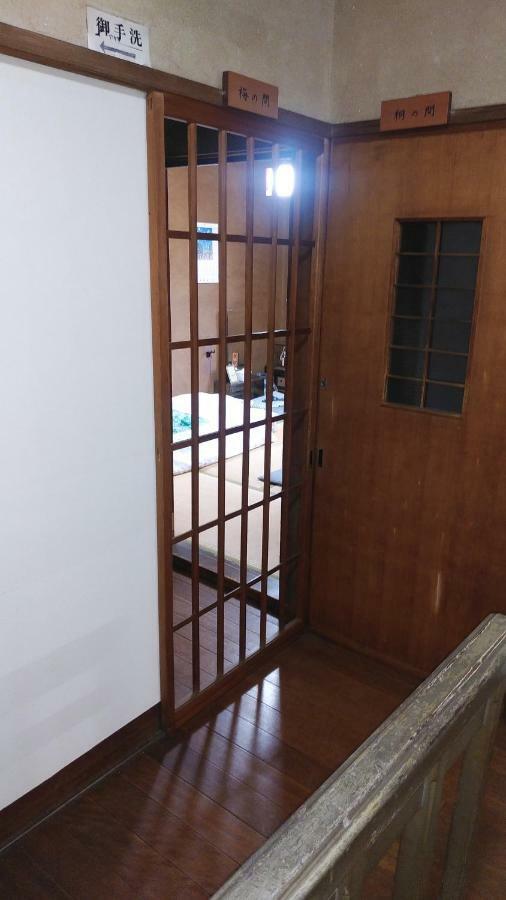 Walking Pilgrimage Hotel Tokiwa Ryokan Ozu  Экстерьер фото