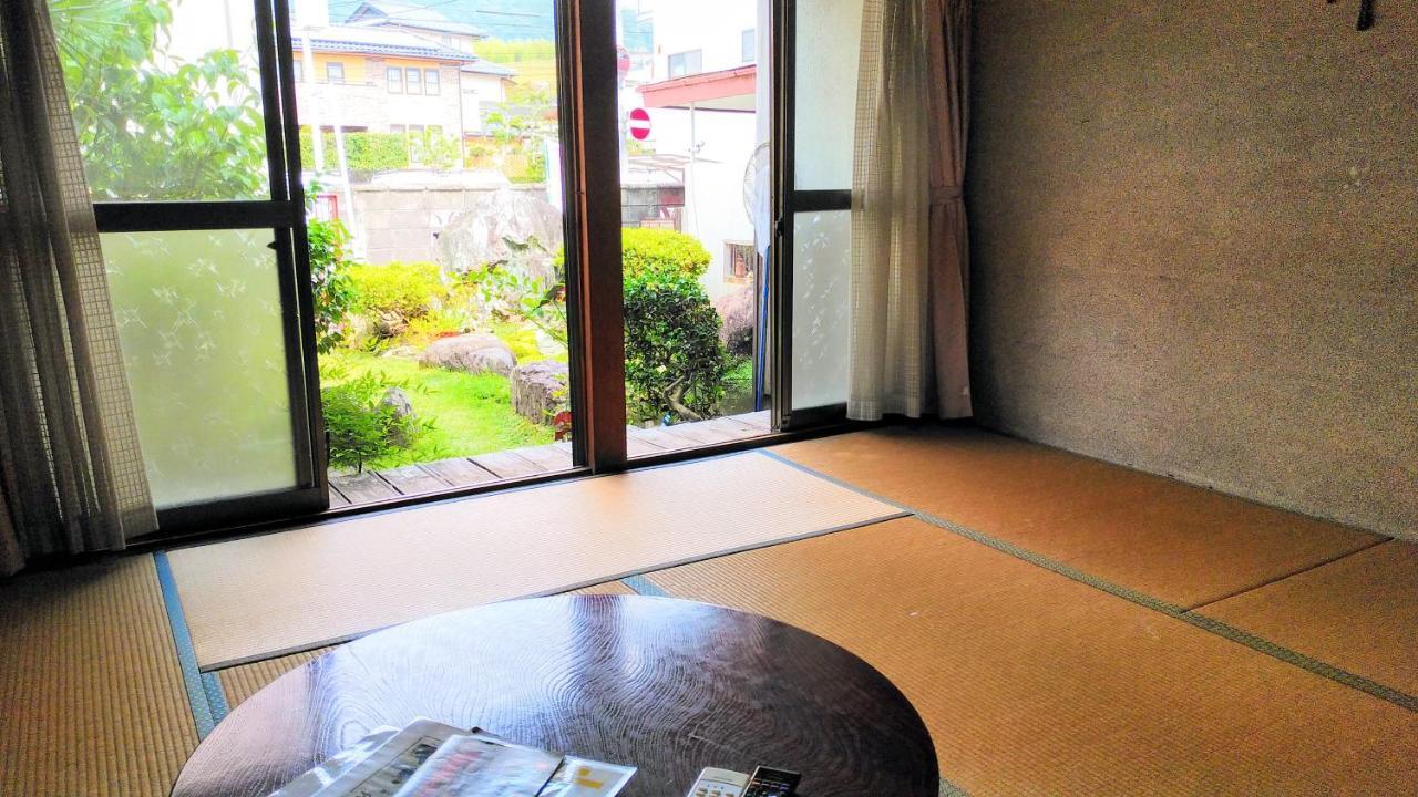Walking Pilgrimage Hotel Tokiwa Ryokan Ozu  Экстерьер фото